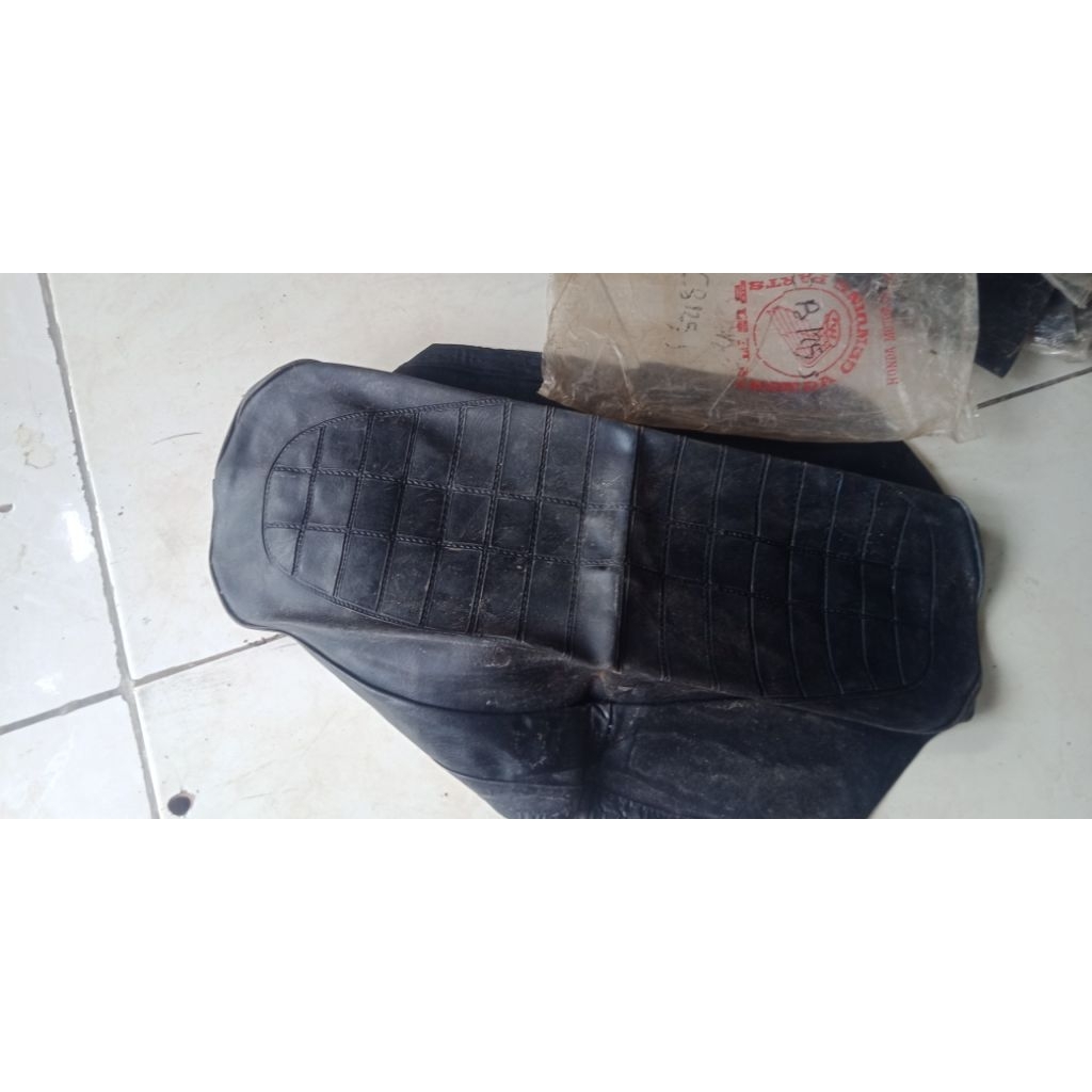 cover jog old stok/kulit sarung jog/jog Honda cb/cb100/cb125