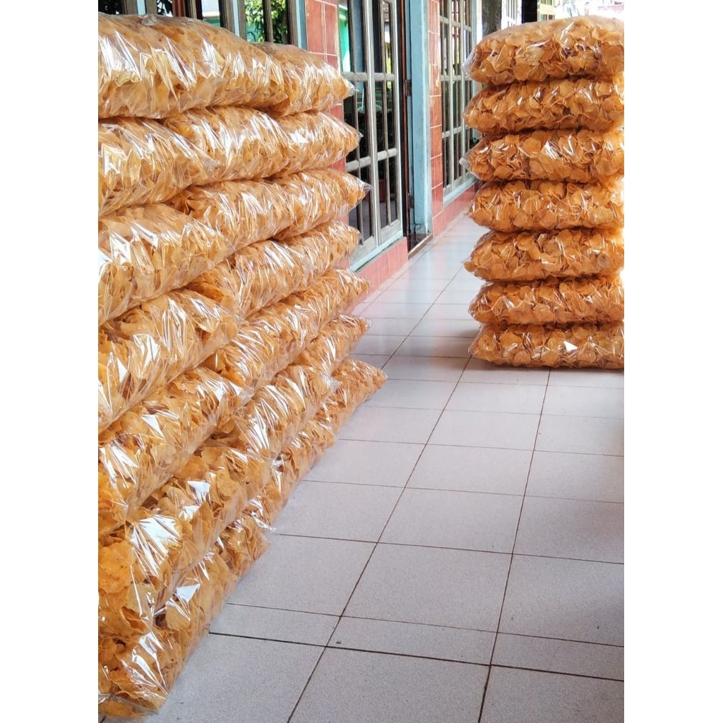 

Kerupuk slondok mentah siap goreng