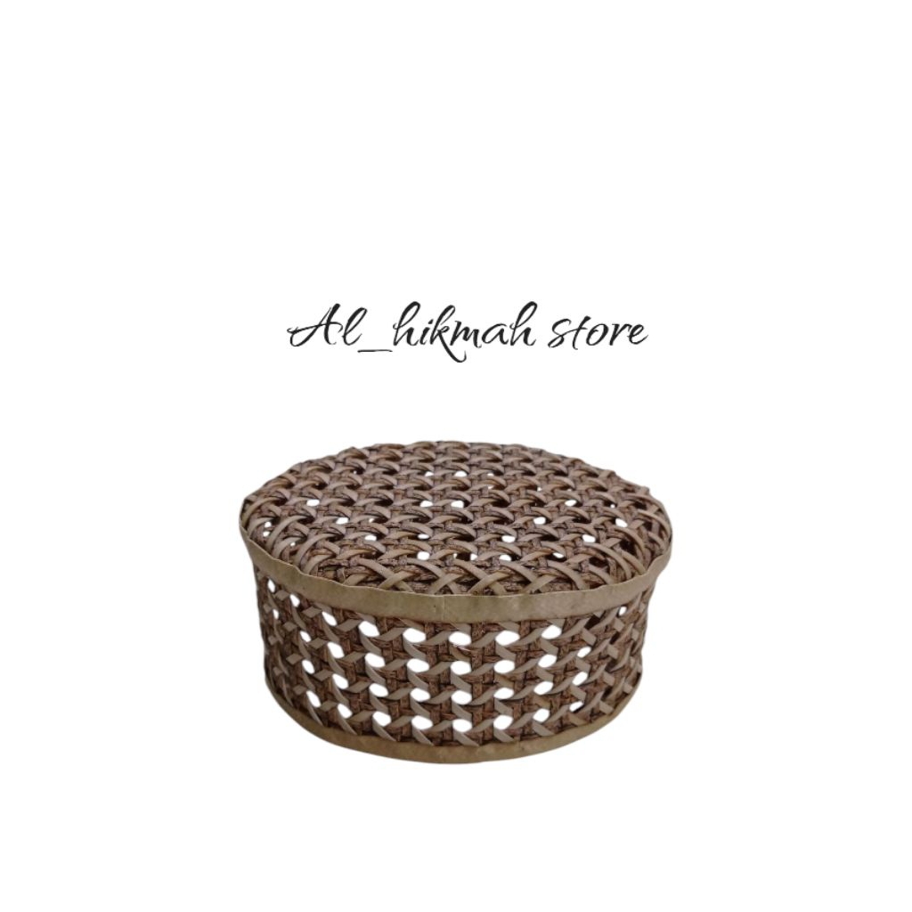 peci/songkok rotan sintetis