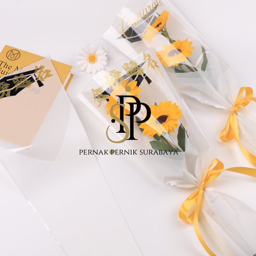 

[1 PACK ISI 30 LEMBAR] PLASTIK BUNGA CONGRATD GRADUATION WISUDA PLASTIK SINGLE FLOWER UKURAN SEDANG ROSE SLEEVES FLOWER BAG BOUQUET WRAPPING PAPER PRINTED STYLE KOREAN CLEAR OPP BENING TRANSPARAN MOTIF HADIAH KADO WISUDA