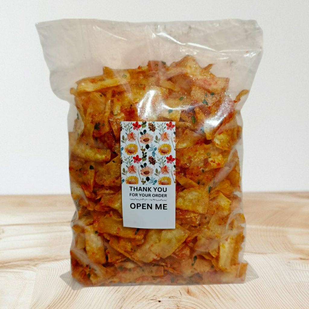 

Keripik singkong pedas manis daun jeruk By keranjang pisang