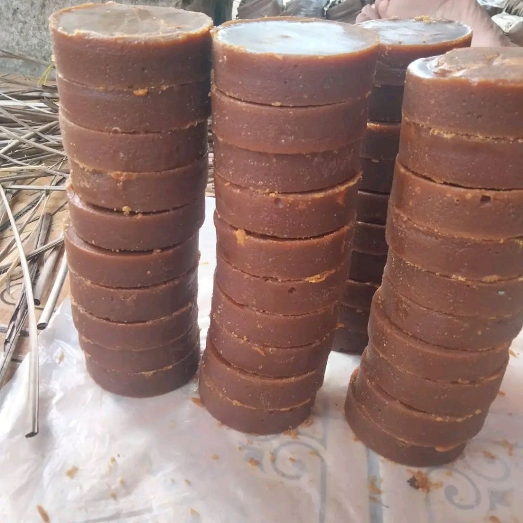 

GAUL AREN GULA MERAH ASLI SIAP TEBAR PESONA PEROMO 1kg
