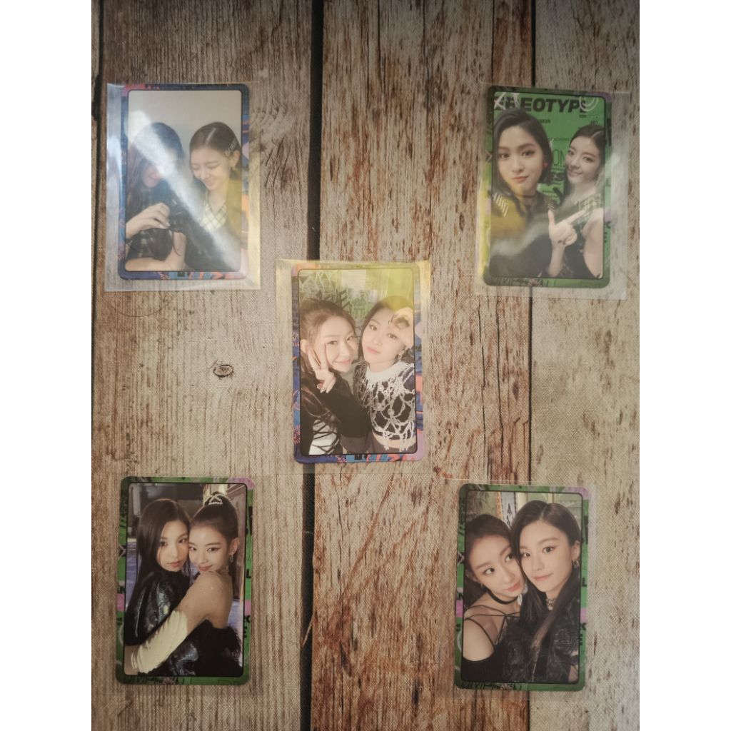 OFFICIAL Photocard Unit ITZY - Wannabe