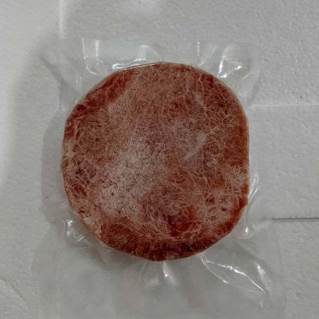 

Beef Meltique Premium 200g . Sirloin Tenderloin Ribeye 1pcs . Vacuum Pack
