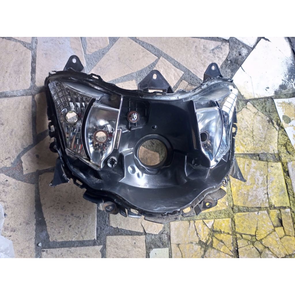 HOUSING REFLEKTOR LAMPU DEPAN MIO SOUL GT 115 COPOTAN ORIGINAL