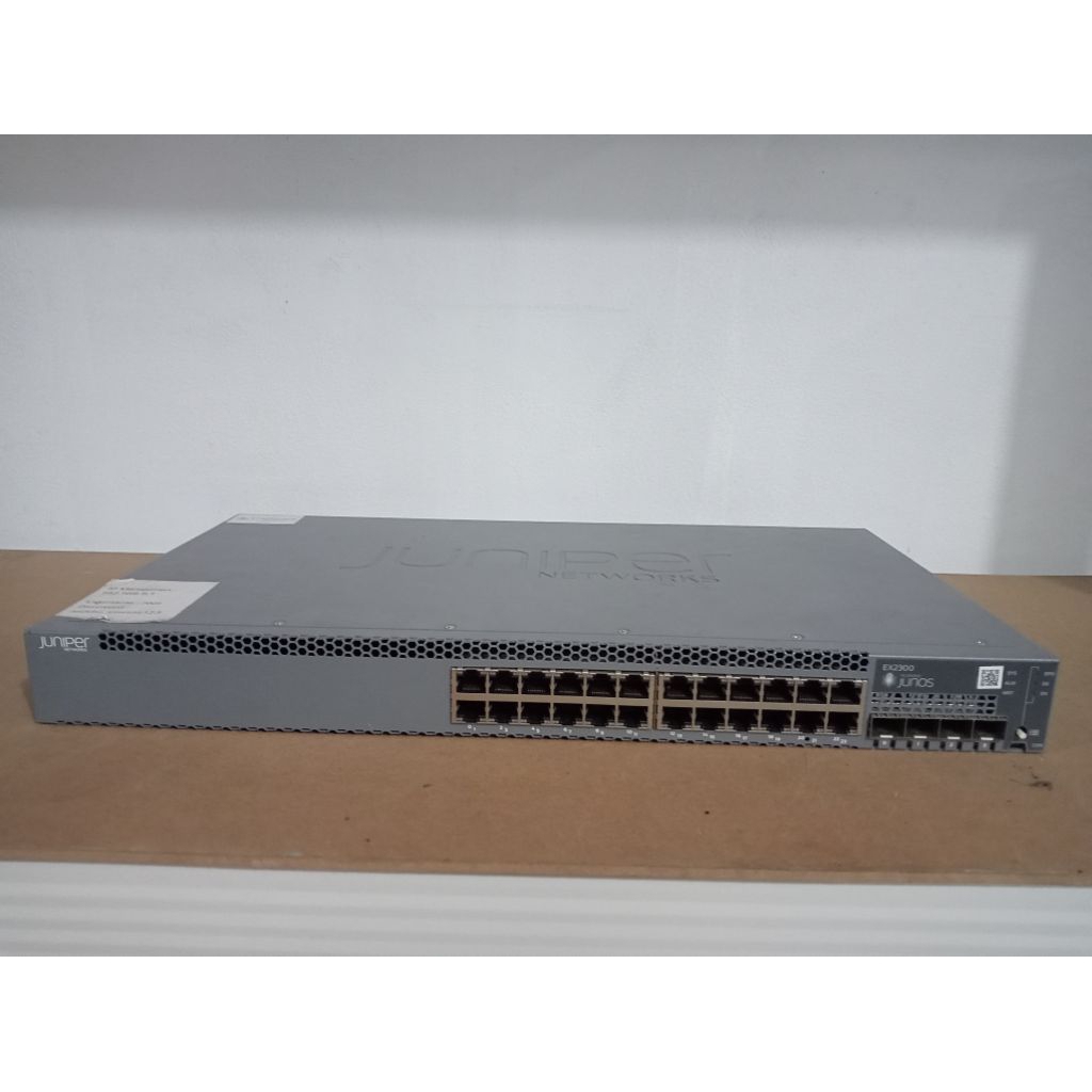 Juniper Junos ex2300-24t