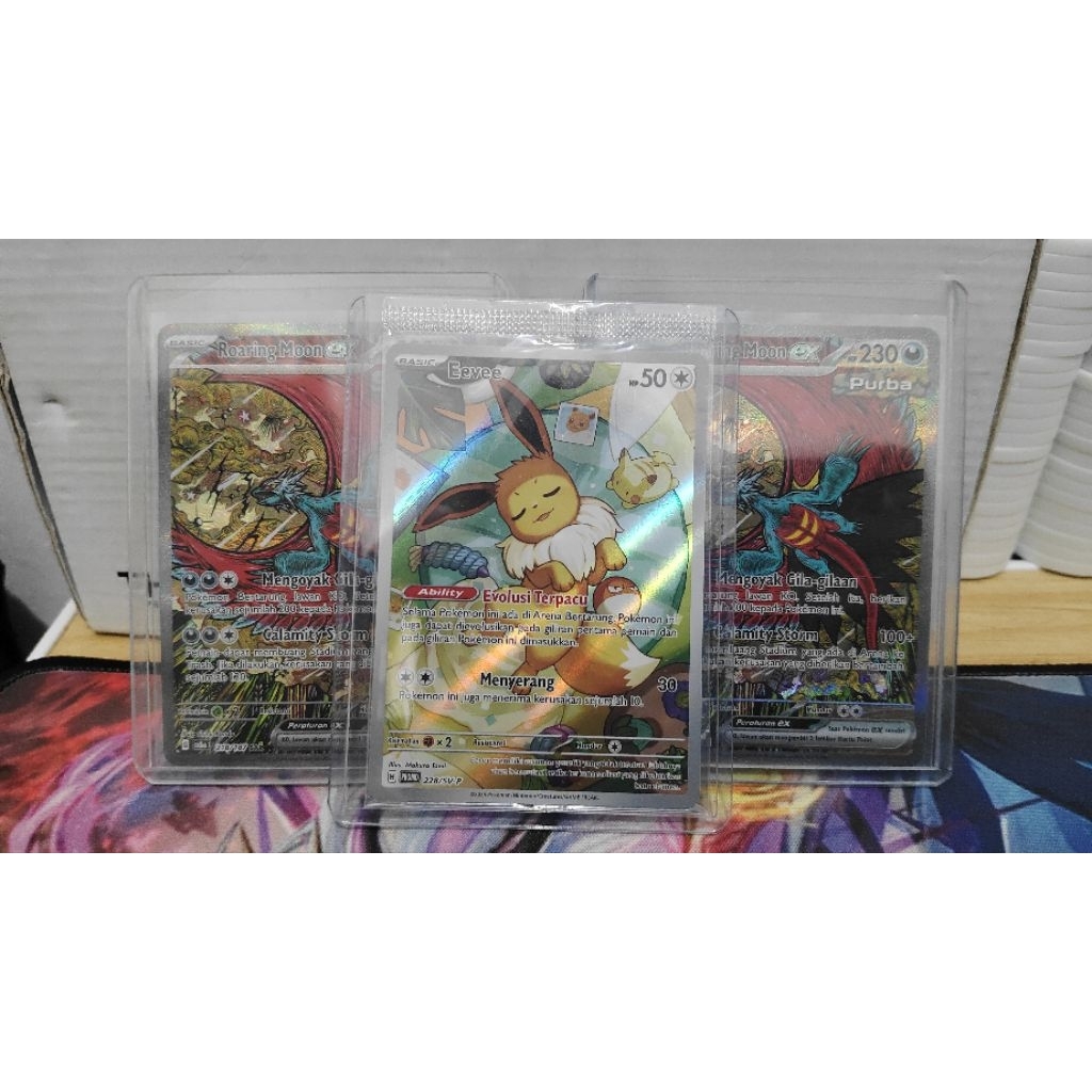Roaring Moon Sar 2 pcs + Eevee Promo pokemon tcg