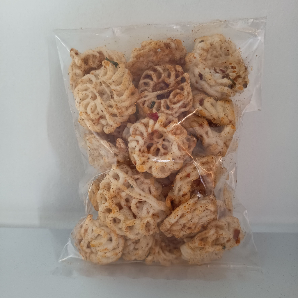 

Kerupuk Seblak Kering Bantat Pedas Renyah Kriuk - Si Kriwil