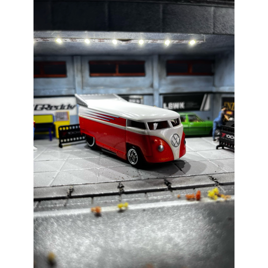 Hotwheels Premium DragBus Boulevard Series Loose