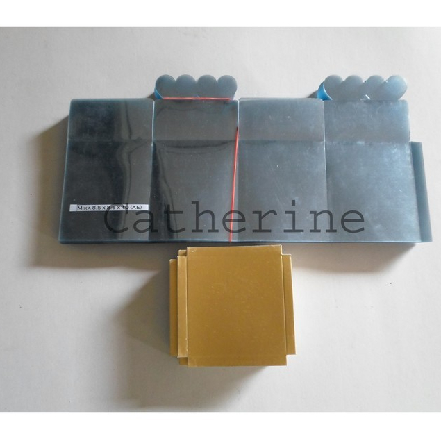 

Kotak Mika 8.5X8.5X10 Alas Emas