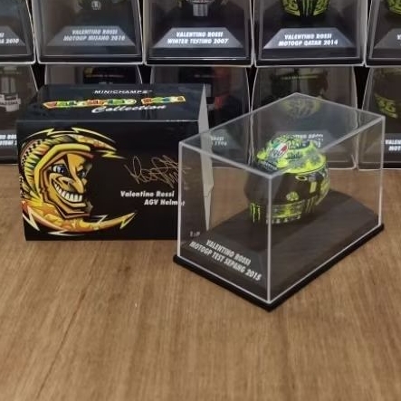 Minichamps Valentino Rossi 1/8 helmet MotoGP Test Sepang 2015.
