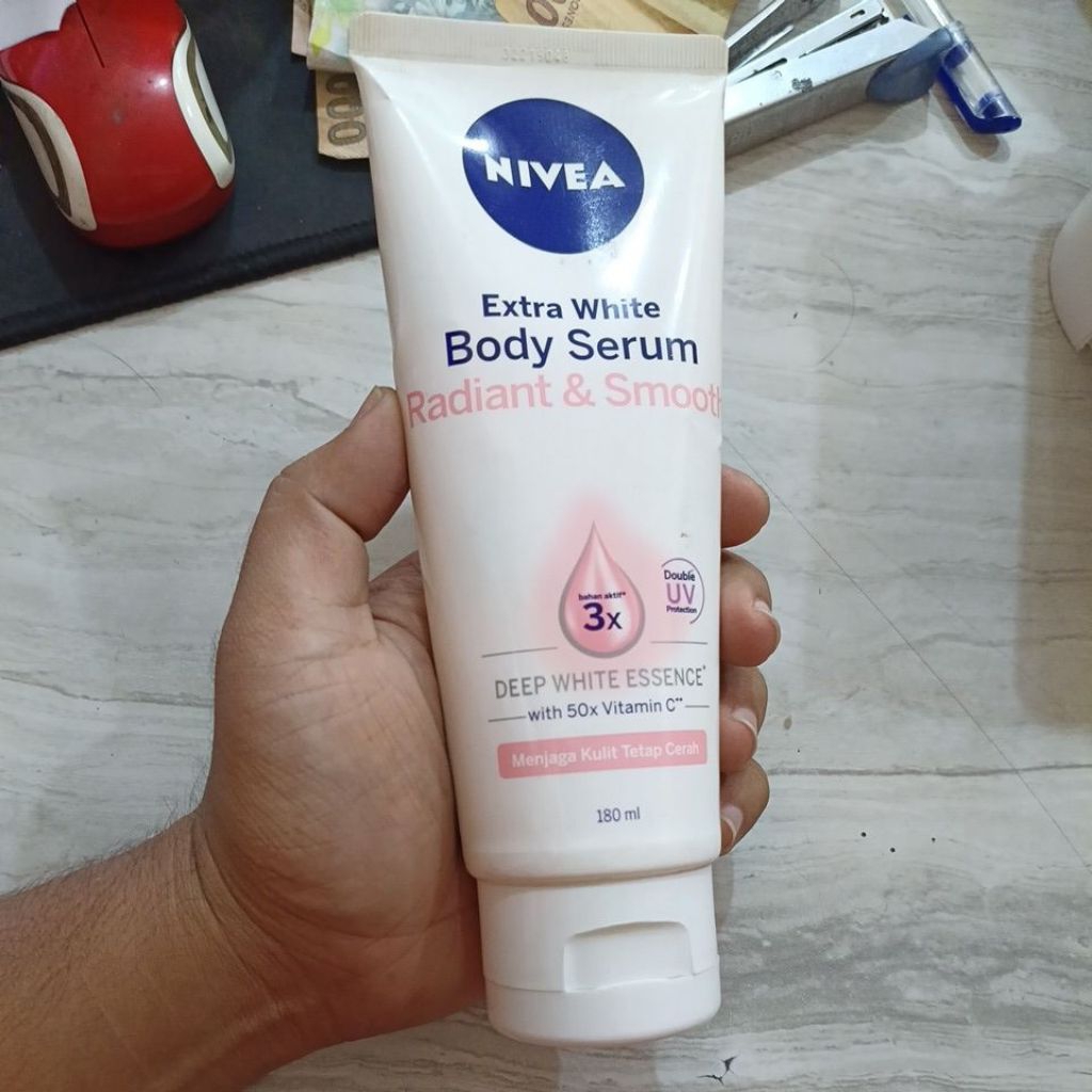 nivea body serum radiant & smooth 180ml