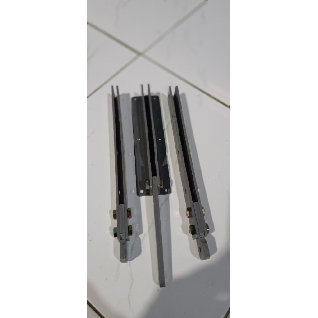 breket bok line array 6 in.