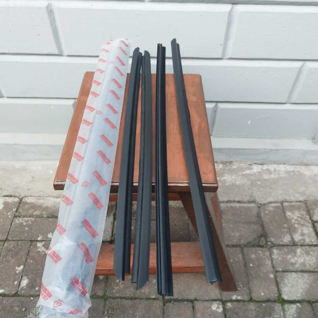 Pelipit Pintu Kaca Turun Naik Mobil Daihatsu Taruna Langsung Pasang PNP