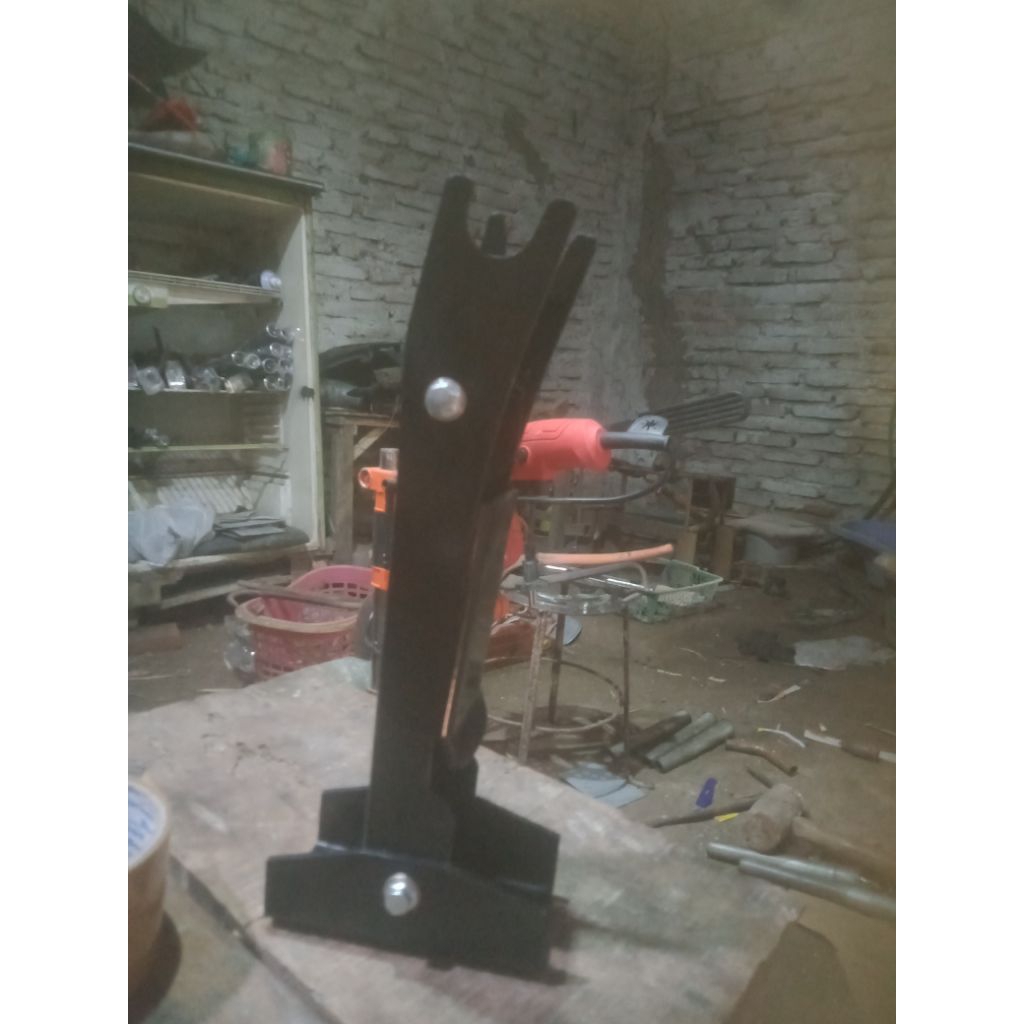 Dongkrak mesin vespa PX vespa super