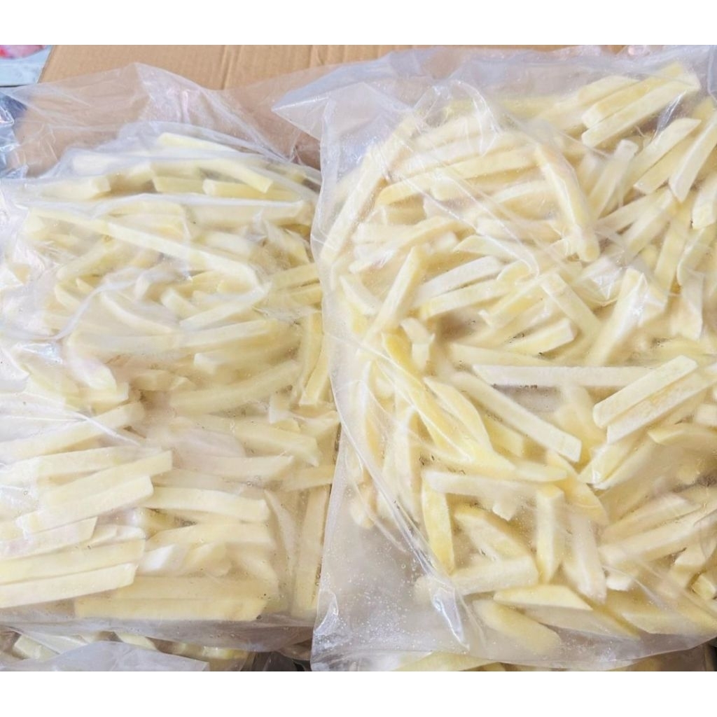 

kentang goreng crinckle cut dan shoestring polos 2kg