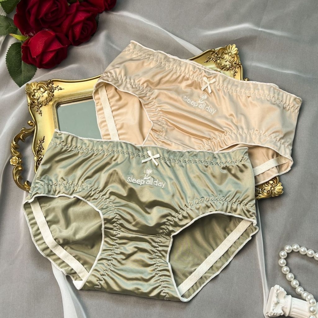 C21 Celana dalam wanita full satin bisa dipakai pria