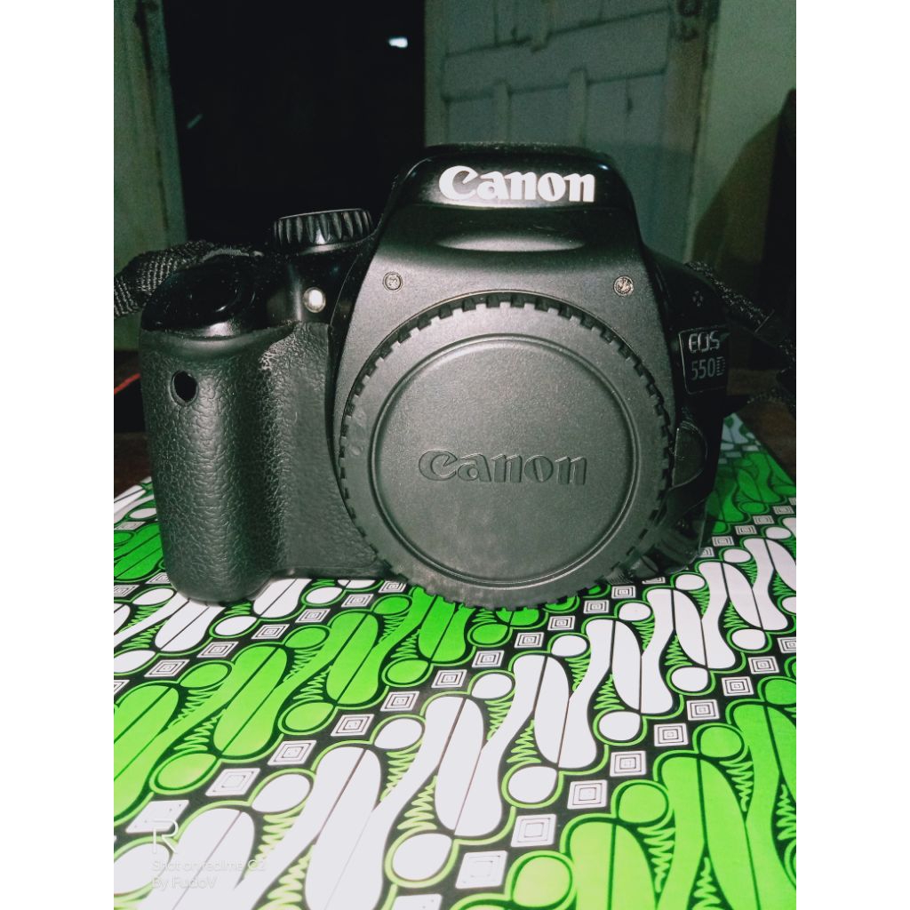 Kamera Canon 550D + lensa 18-55mm second
