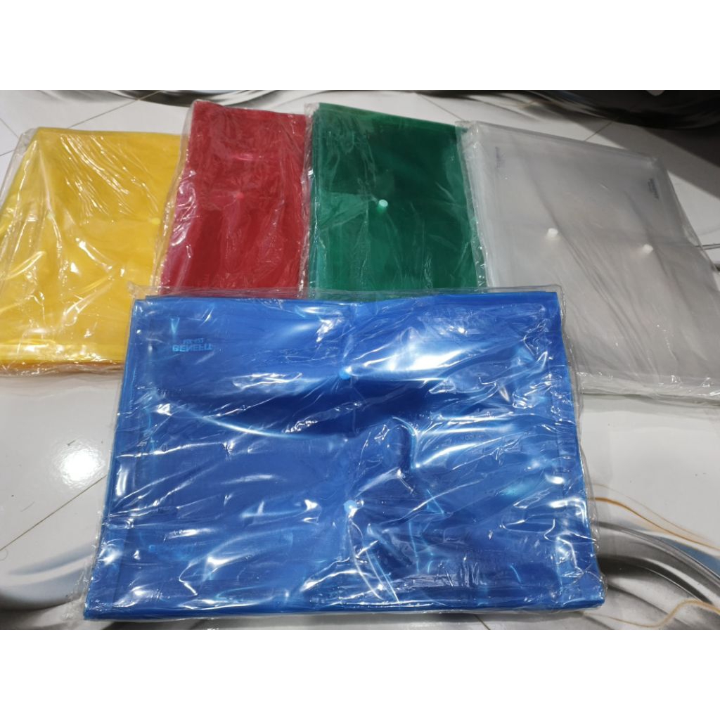 

( 1 pak isi 12 ) map mika kancing mk622