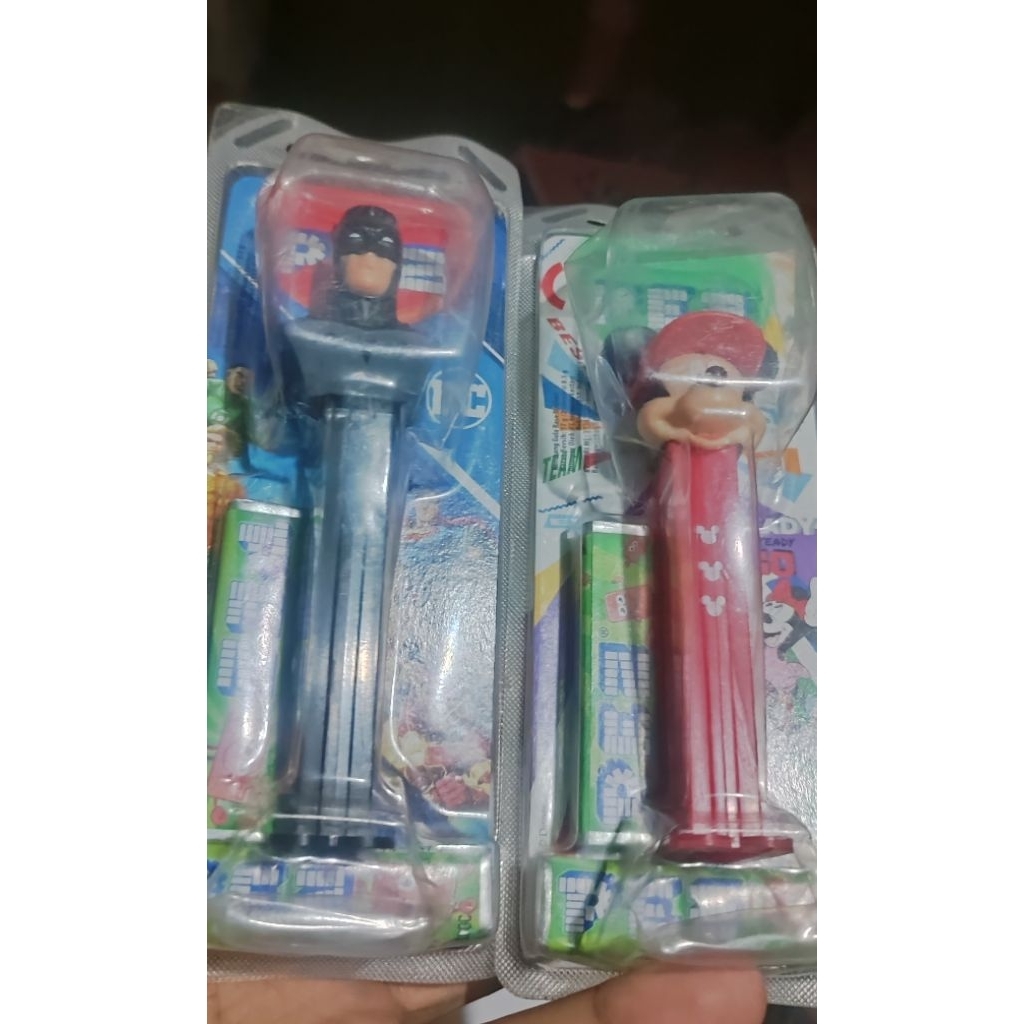 

Pez Permen Dengan Alat Pencet Varian Random