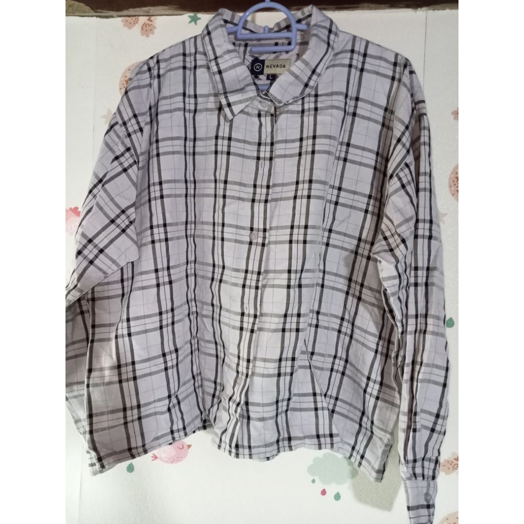 preloved kemeja wanita nevada