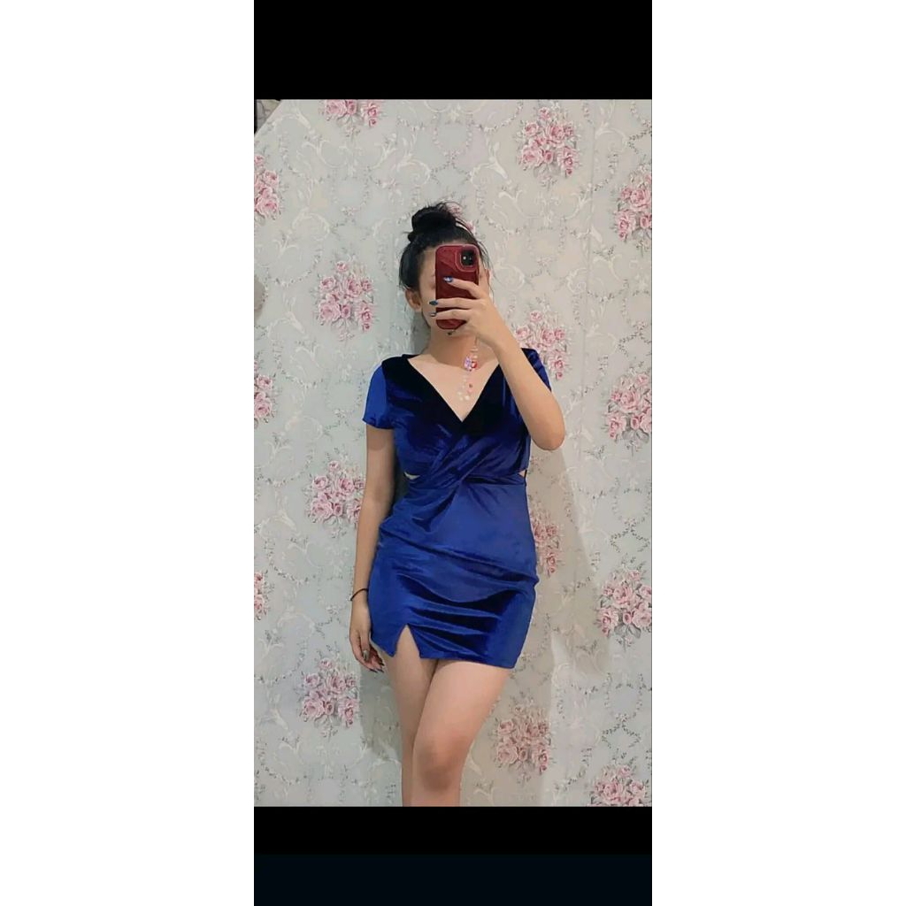 Dress bludru