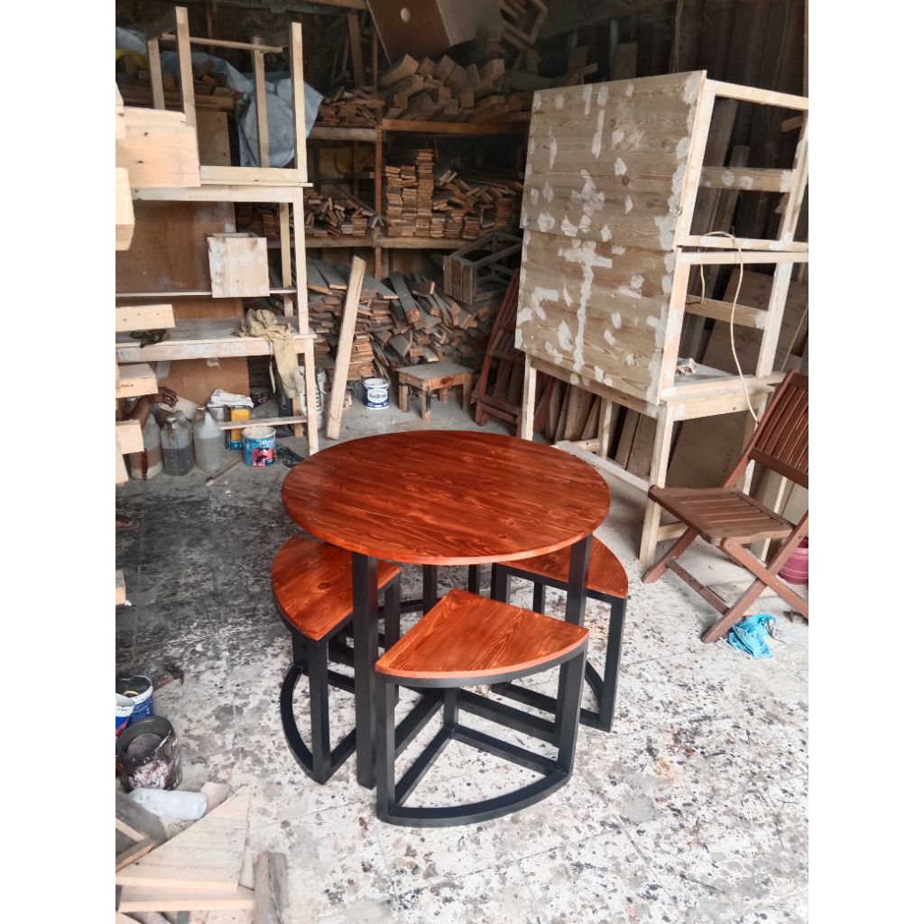 1set meja makan bulat ful kayu jati belanda