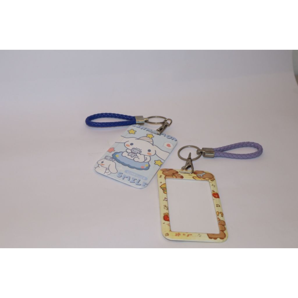 

ID CARD PC HOLDER KARAKTER LUCU MODEL KOREA | TEMPAT PELINDUNG KARTU NAMA PHOTOCARD SEKOLAH KANTOR