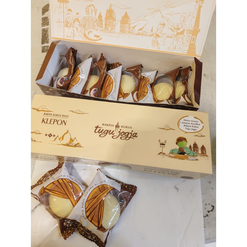 

BAKPIA KUKUS TUGU JOGJA ISI 10