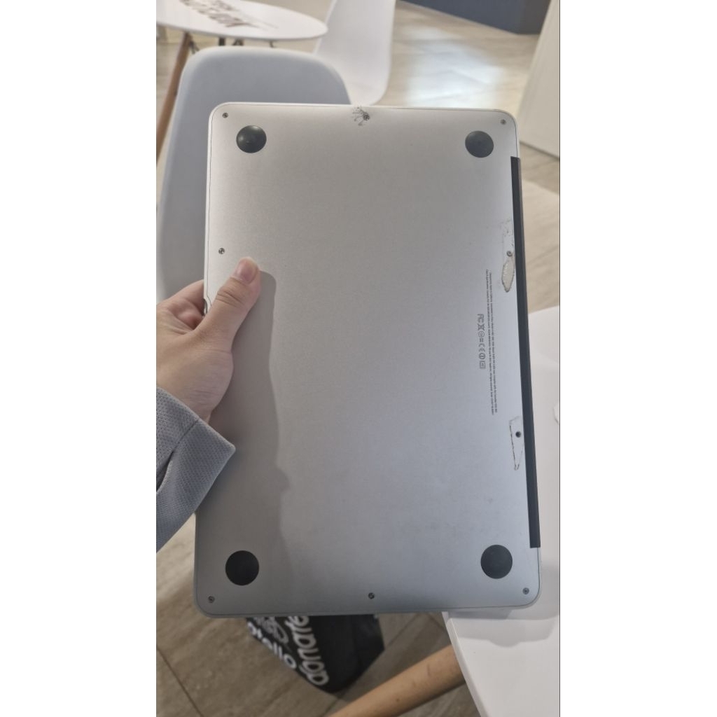 MacBook Air 11 inch 2011