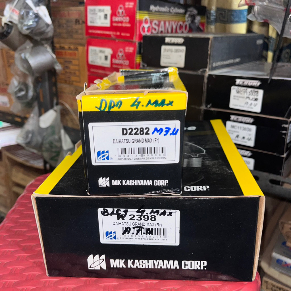 KAMPAS REM  KASHIYAMA DEPAN BELAKANG GRAND MAX