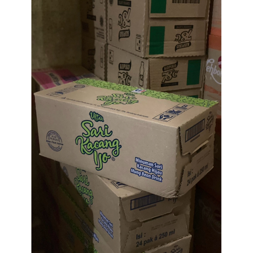 

ULTRAJAYA SARI KACANG IJO 250ml kemasan karton isi 24 kotak