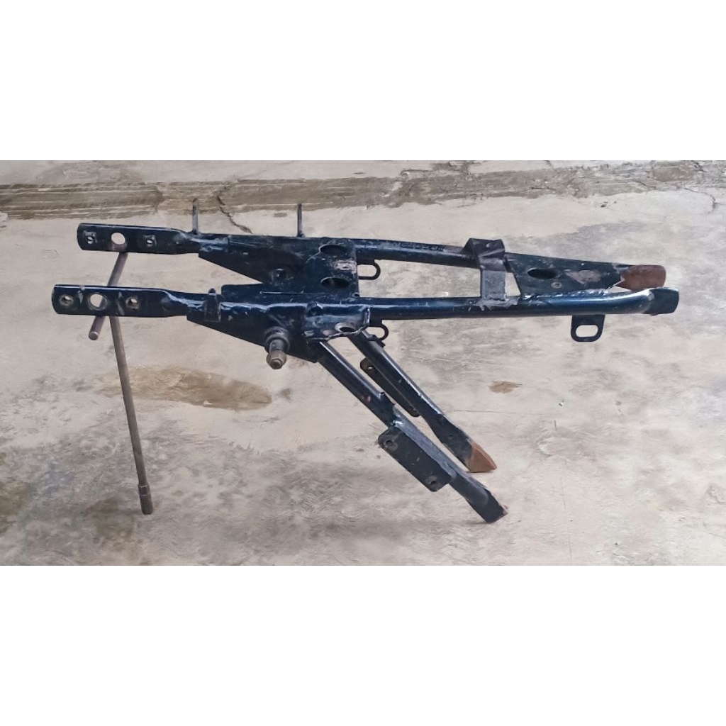 Rangka belakang GL100 original second