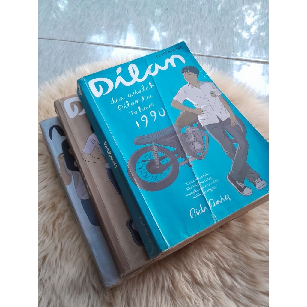 PRELOVED NOVEL DILAN 100% ORIGINAL