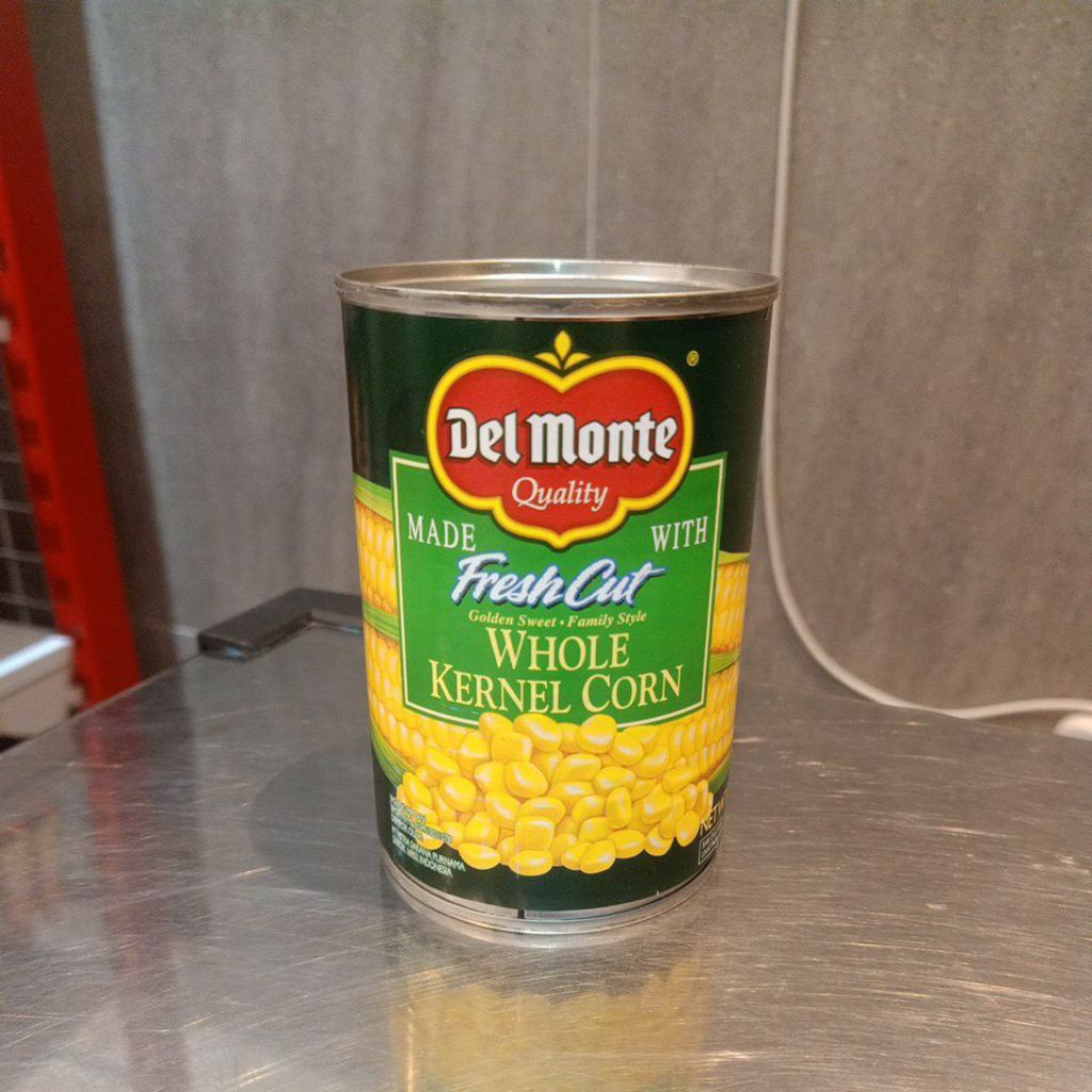 

Del Monte fresh cut whole kernel corn