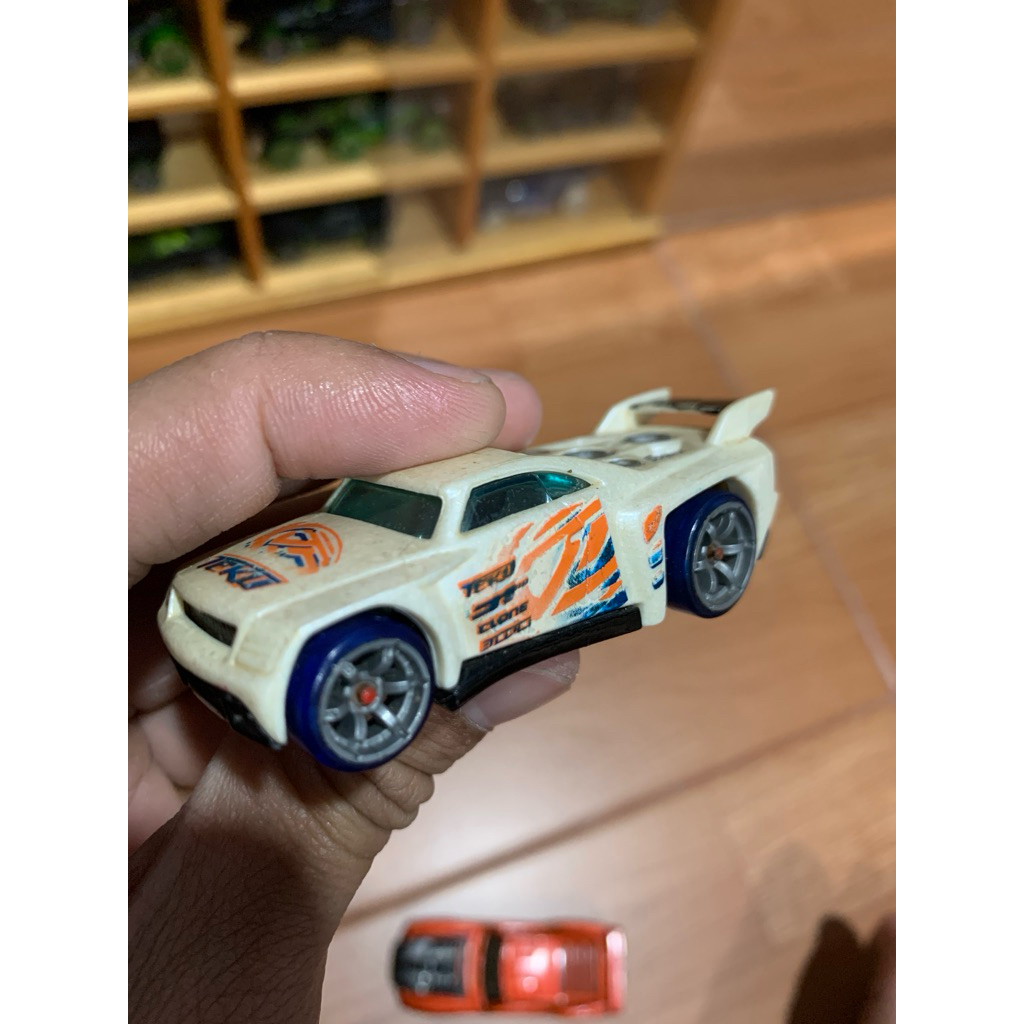 Hotwheels Acceleracers Bassline