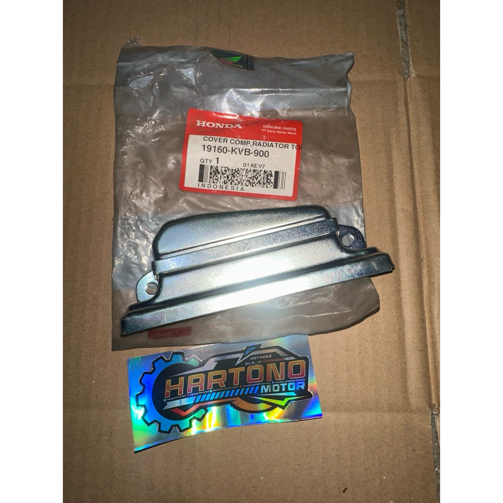 PLAT TUTUP COVER  RADIATOR HONDA VARIO 110 TECHNO KARBU LAMA ORI AHM COVER COMP RADIATOR 19160-KVB-9