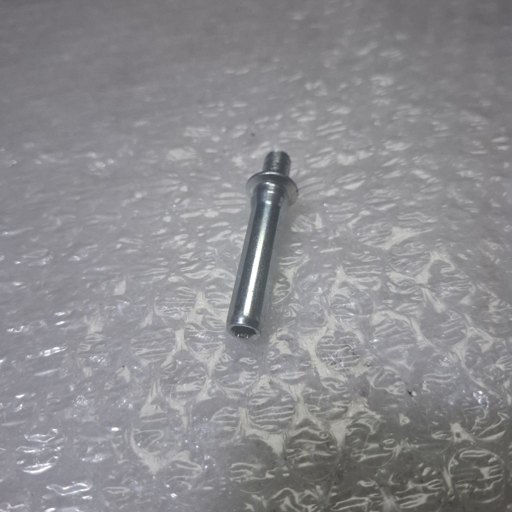 BAUT DUDUKAN BRACKET  KALIPER BELAKANG MOTOR HONDA PCX160 ADV