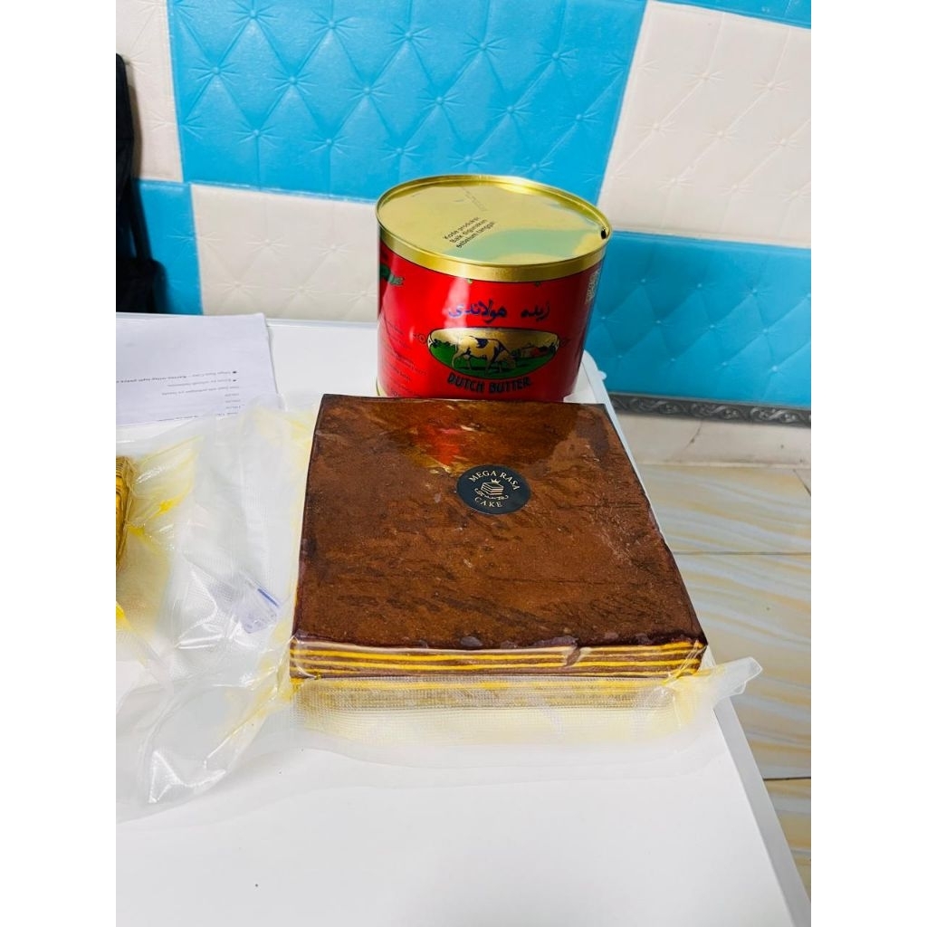 

Lapis legit premium coklat ukuran 20x20 cm