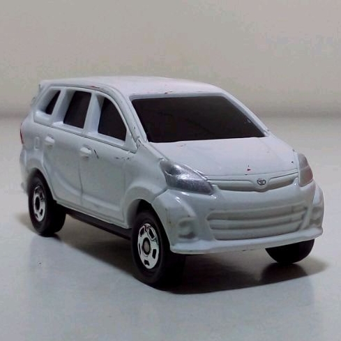 Tomica Toyota Avanza Veloz Putih mirip Daihatsu Xenia Tomy Cool Drive Body Plastik