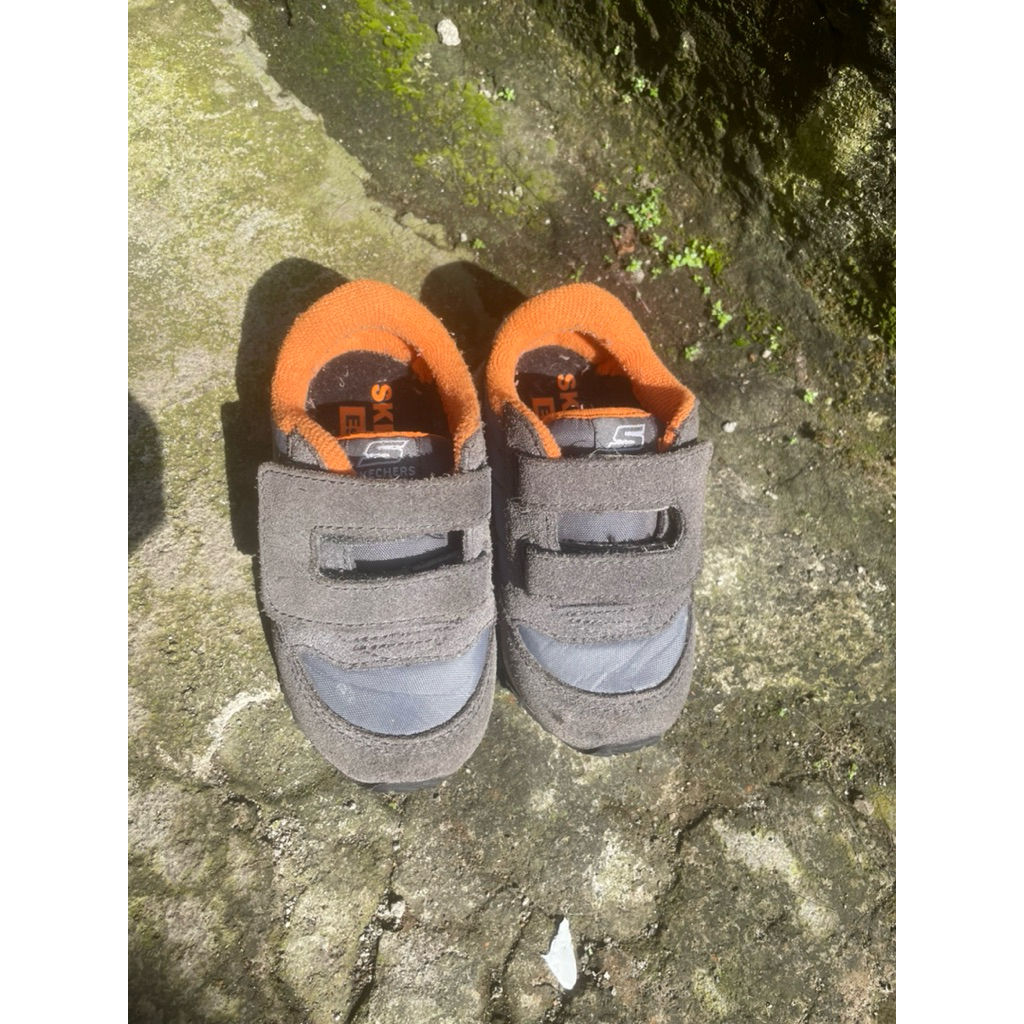 PRELOVED - Sepatu Skecher Anak