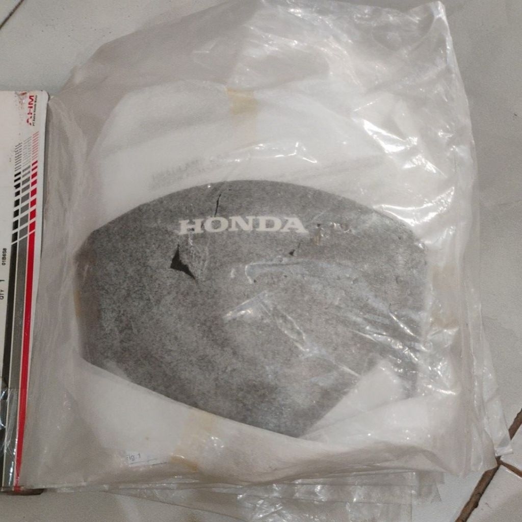 64110KVR000FMB Visor Lampu Depan Revo Karbu