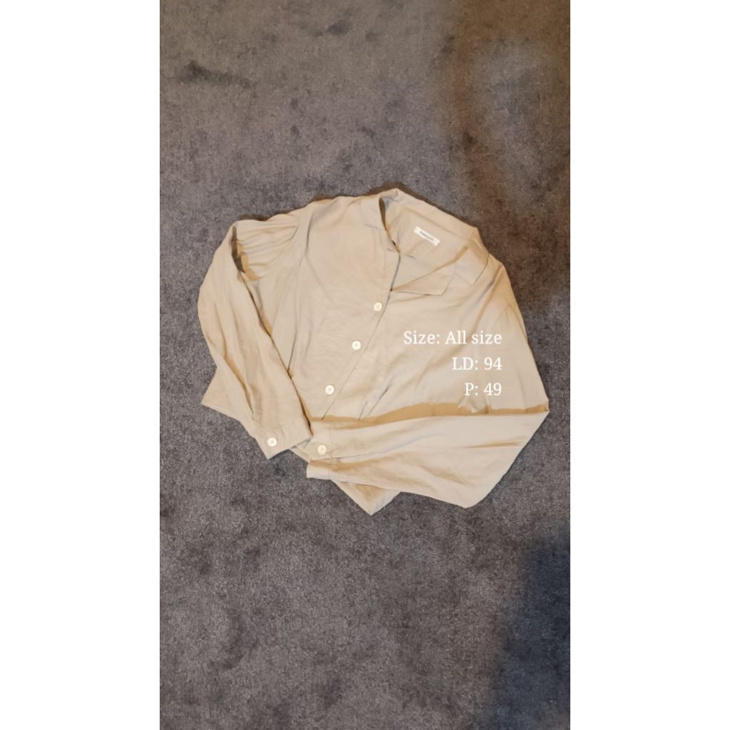 [PRELOVED] Kemeja Wanita Cream Lengan Panjang Atasan Wanita