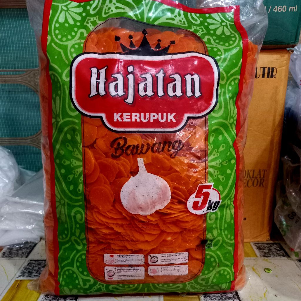 

1 Ball kerupuk bawang warna kuning cap HAJATAN / 1 Ball ( 5kg )