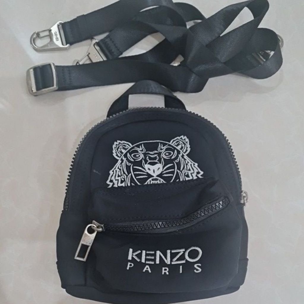 preloved super mirror tas kenzo. bs di selempang / jadi ransel. kondisi 88%. small size lihat video