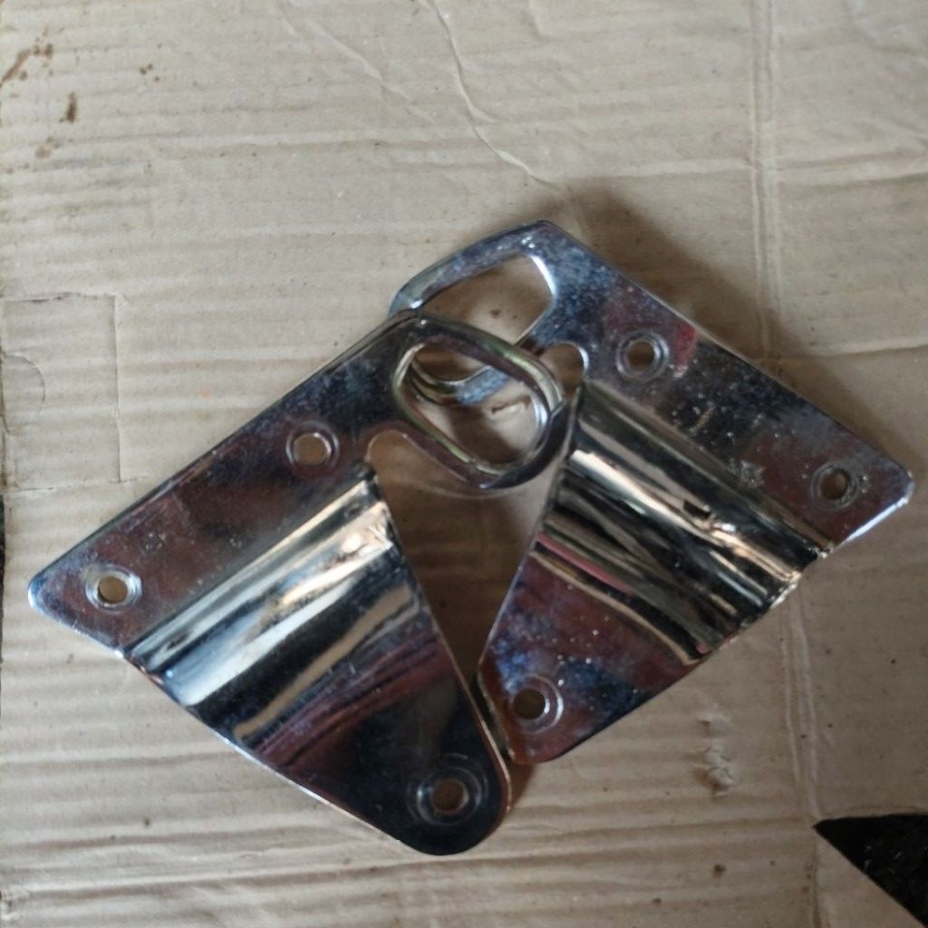 Kupingan lampu depan ninja ss dudukan lampu depan ninja copotan original secen