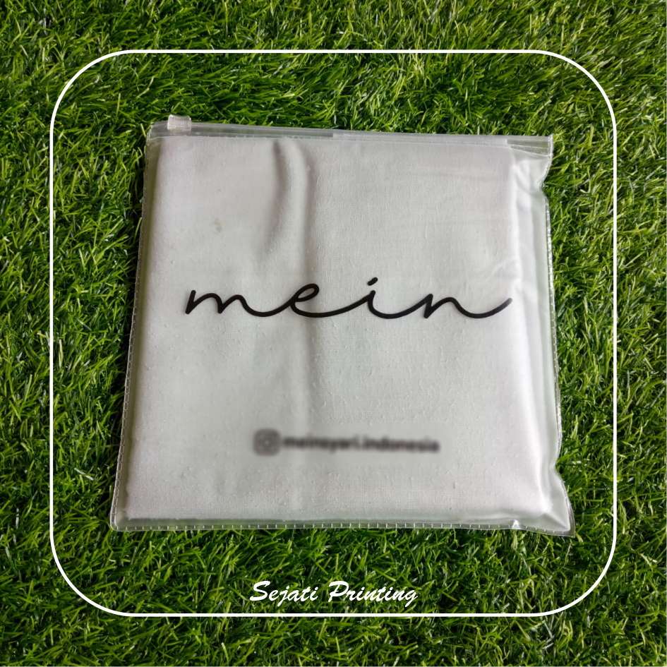 

(isi 50 pcs) Sablon Plastik Murah Mika Zipper 20cm x 20cm , FREE DESAIN - SEJATIPRINTING