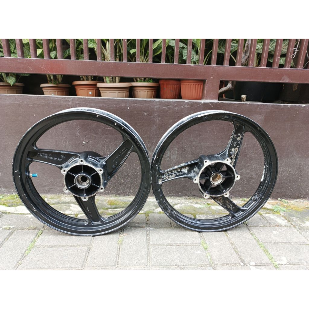 Velg velk pelek racing depan belakang Ninja 150 RR old original copotan