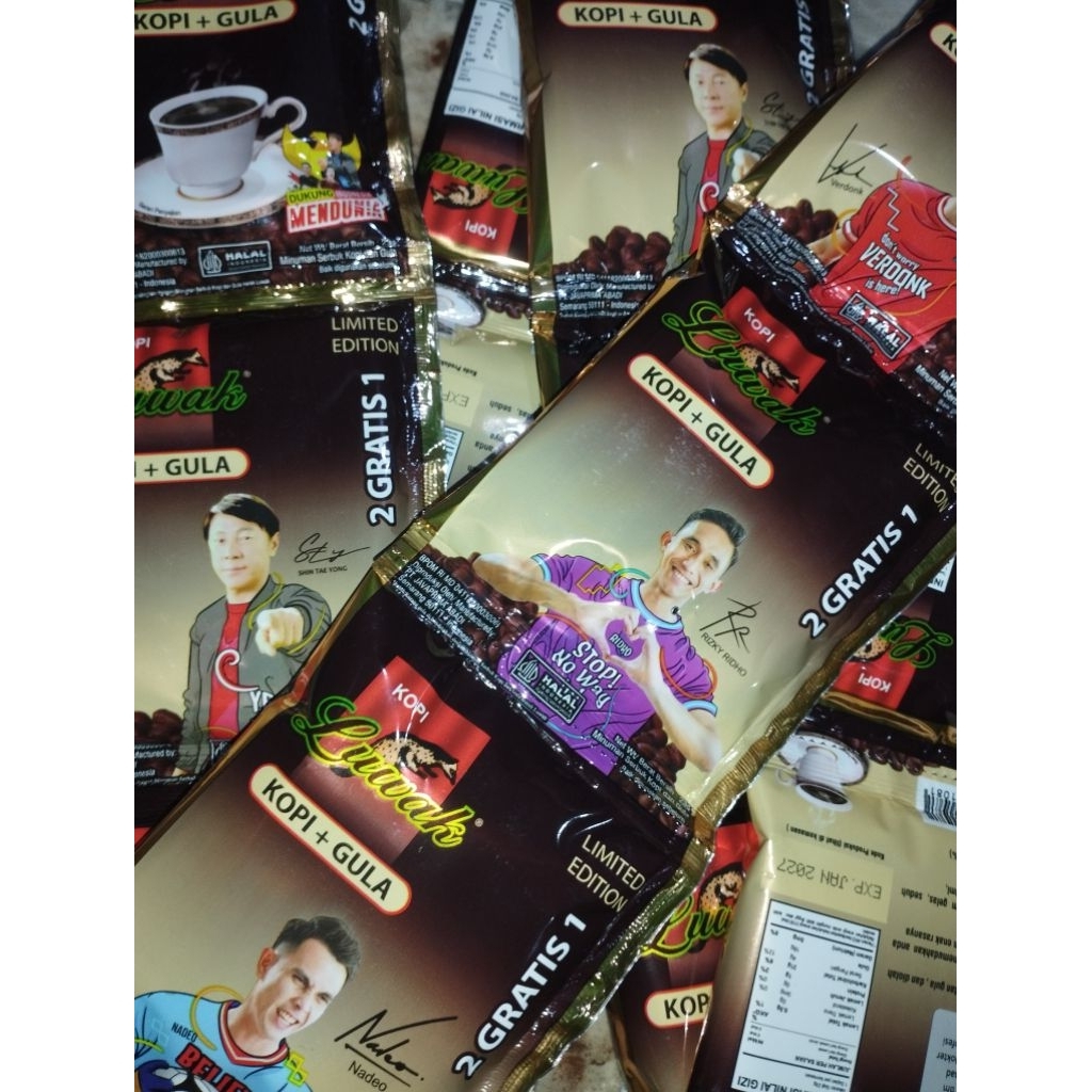 

Luwak Hitam 15 Sachet 23gram-Coffee-Kopi Instan
