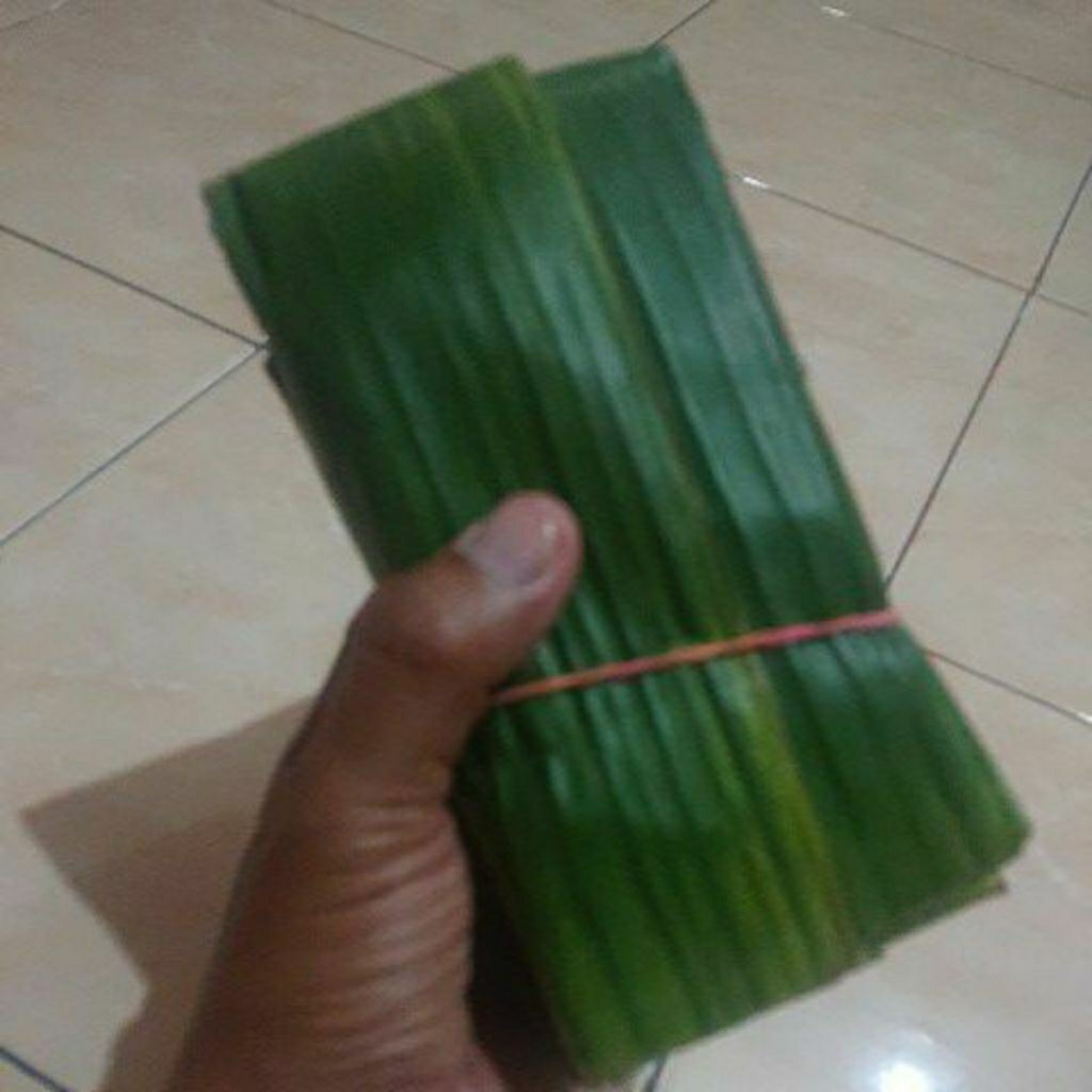 

tempemendoanmentah,tempekhasbanyumas,tempebungkusdaun